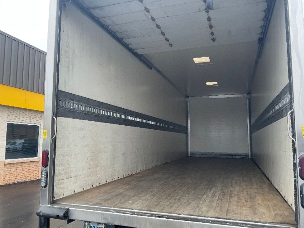 Medium Duty Box Truck-Light and Medium Duty Trucks-Freightliner-2019-M2-Milwaukee-WI-121,036\n\t\tmiles-$ 42,750 - Image 11
