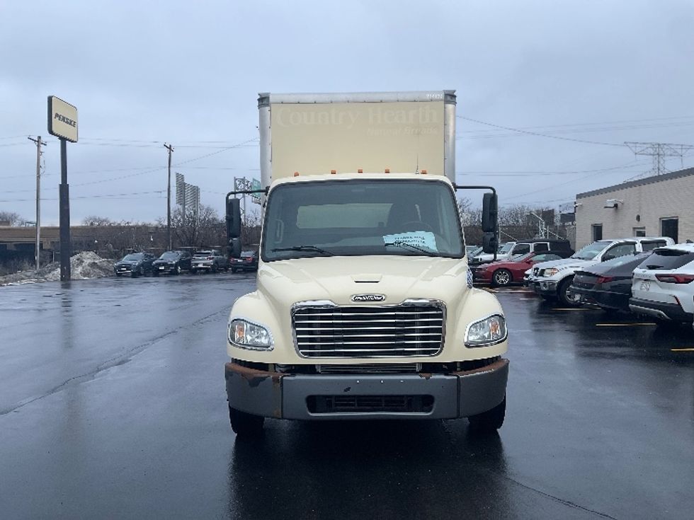 Medium Duty Box Truck-Light and Medium Duty Trucks-Freightliner-2019-M2-Milwaukee-WI-121,036\n\t\tmiles-$ 42,750 - Image 2