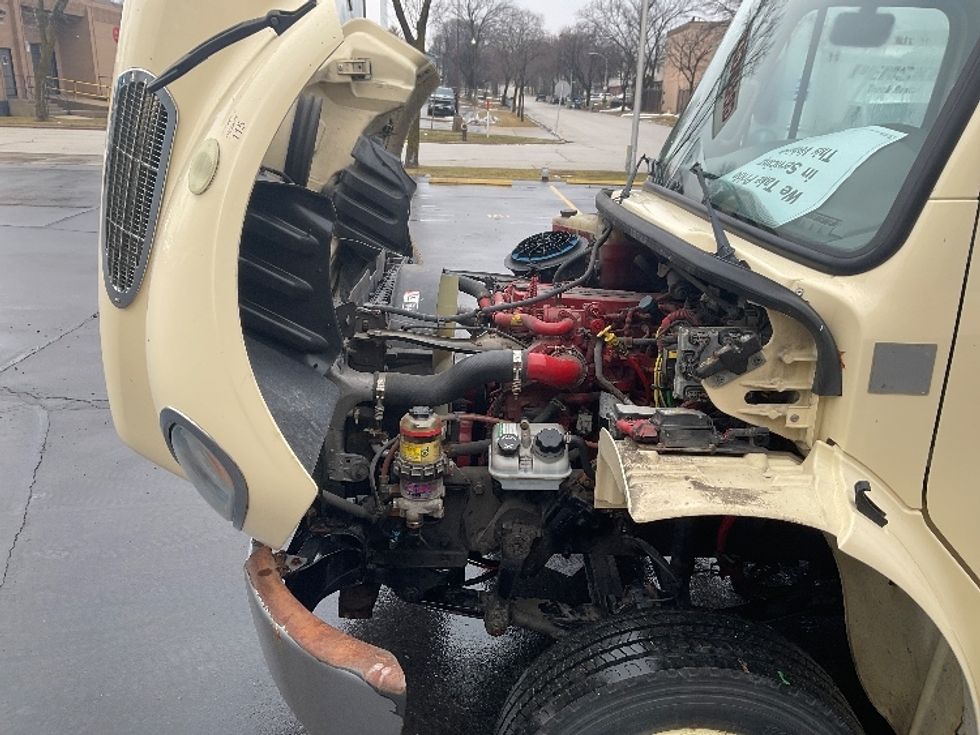 Medium Duty Box Truck-Light and Medium Duty Trucks-Freightliner-2019-M2-Milwaukee-WI-121,036\n\t\tmiles-$ 42,750 - Image 24