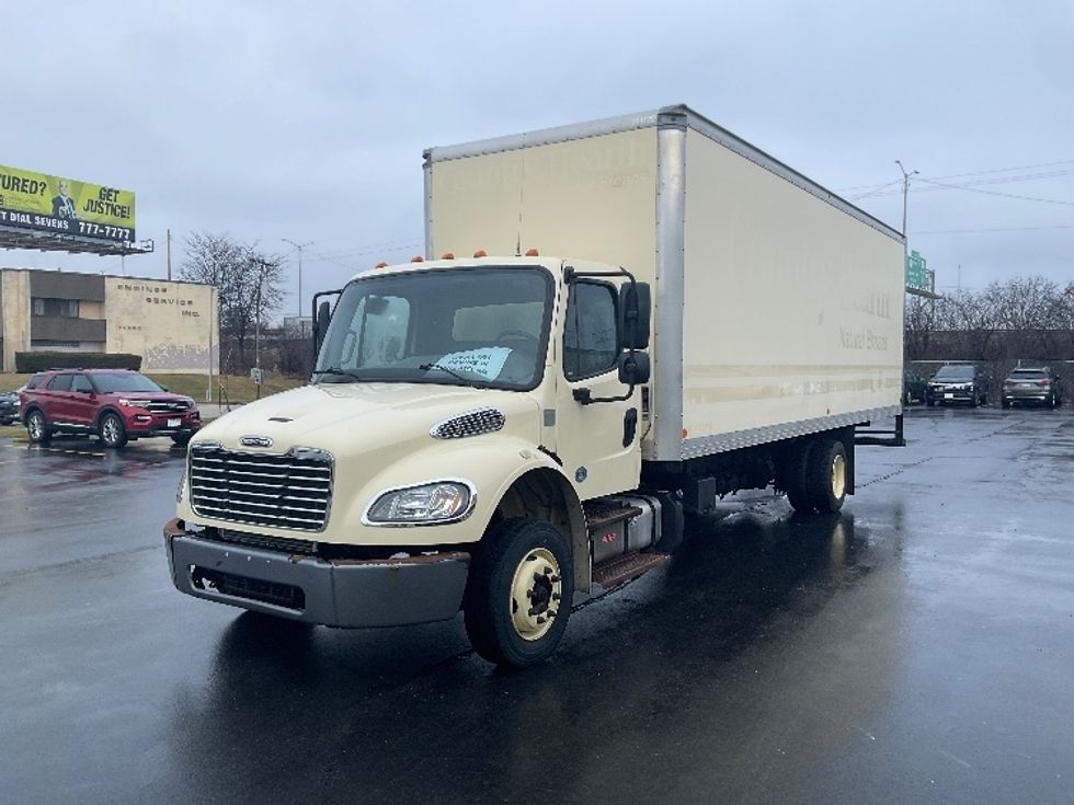Medium Duty Box Truck-Light and Medium Duty Trucks-Freightliner-2019-M2-Milwaukee-WI-121,036\n\t\tmiles-$ 42,750 - Image 3