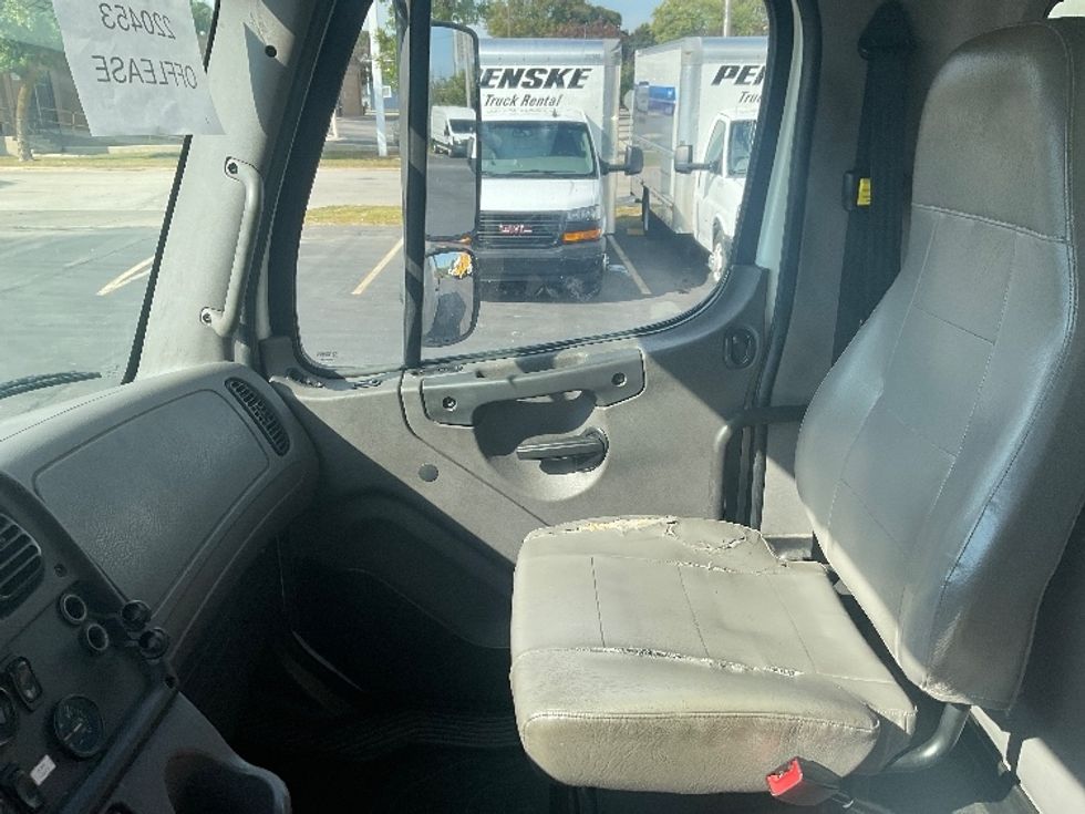 Medium Duty Box Truck-Light and Medium Duty Trucks-Freightliner-2019-M2-Milwaukee-WI-151,179\n\t\tmiles-$ 41,500 - Image 19