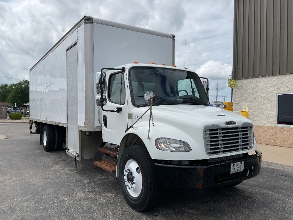 Medium Duty Box Truck-Light and Medium Duty Trucks-Freightliner-2019-M2-Milwaukee-WI-194,372\n\t\tmiles-$ 47,750 - Image 1