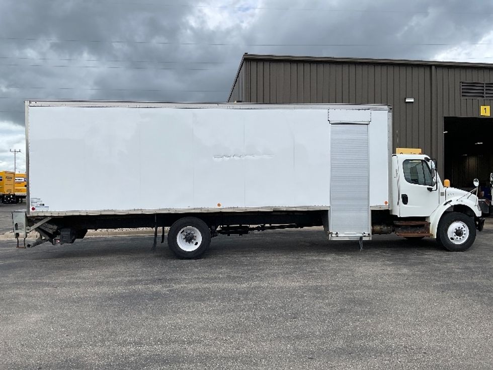 Medium Duty Box Truck-Light and Medium Duty Trucks-Freightliner-2019-M2-Milwaukee-WI-194,372\n\t\tmiles-$ 47,750 - Image 15