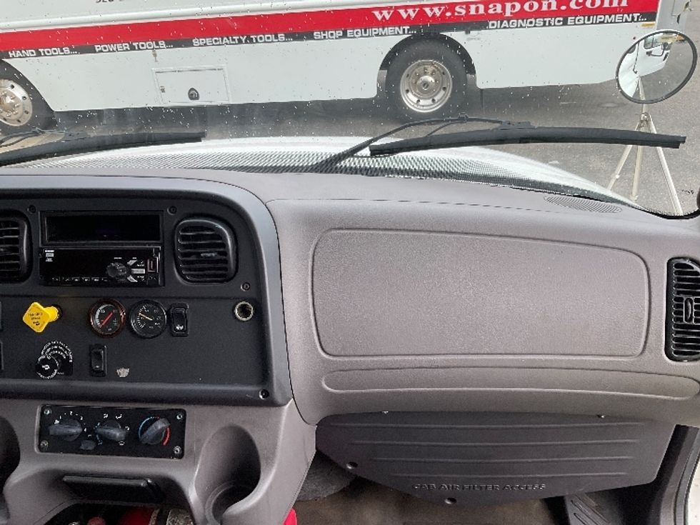 Medium Duty Box Truck-Light and Medium Duty Trucks-Freightliner-2019-M2-Milwaukee-WI-194,372\n\t\tmiles-$ 47,750 - Image 21