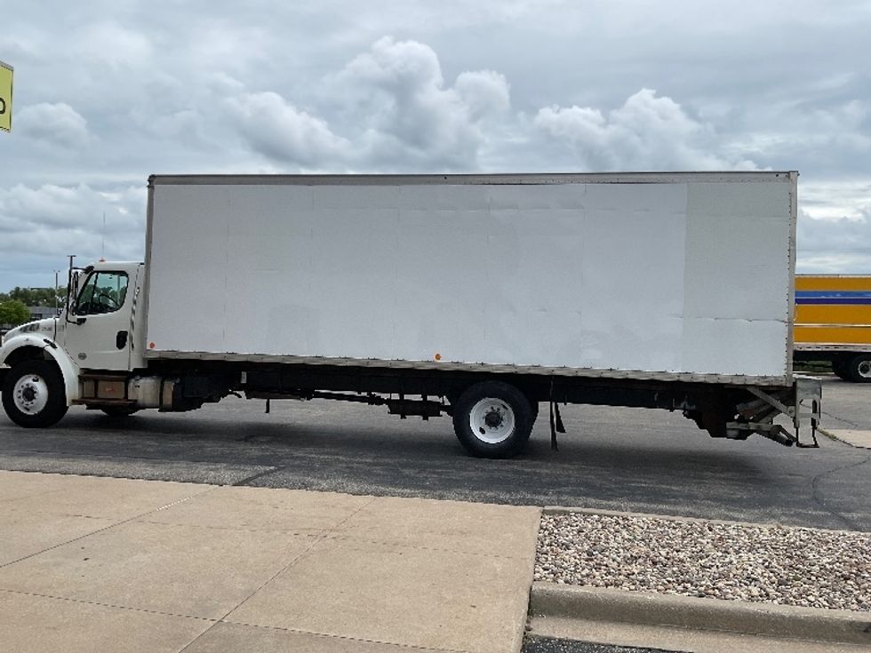 Medium Duty Box Truck-Light and Medium Duty Trucks-Freightliner-2019-M2-Milwaukee-WI-194,372\n\t\tmiles-$ 47,750 - Image 4