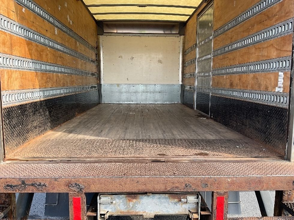 Medium Duty Box Truck-Light and Medium Duty Trucks-Freightliner-2019-M2-Milwaukee-WI-199,600\n\t\tmiles-$ 35,250 - Image 10