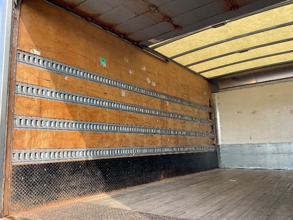 Medium Duty Box Truck-Light and Medium Duty Trucks-Freightliner-2019-M2-Milwaukee-WI-199,600\n\t\tmiles-$ 35,250 - Image 11