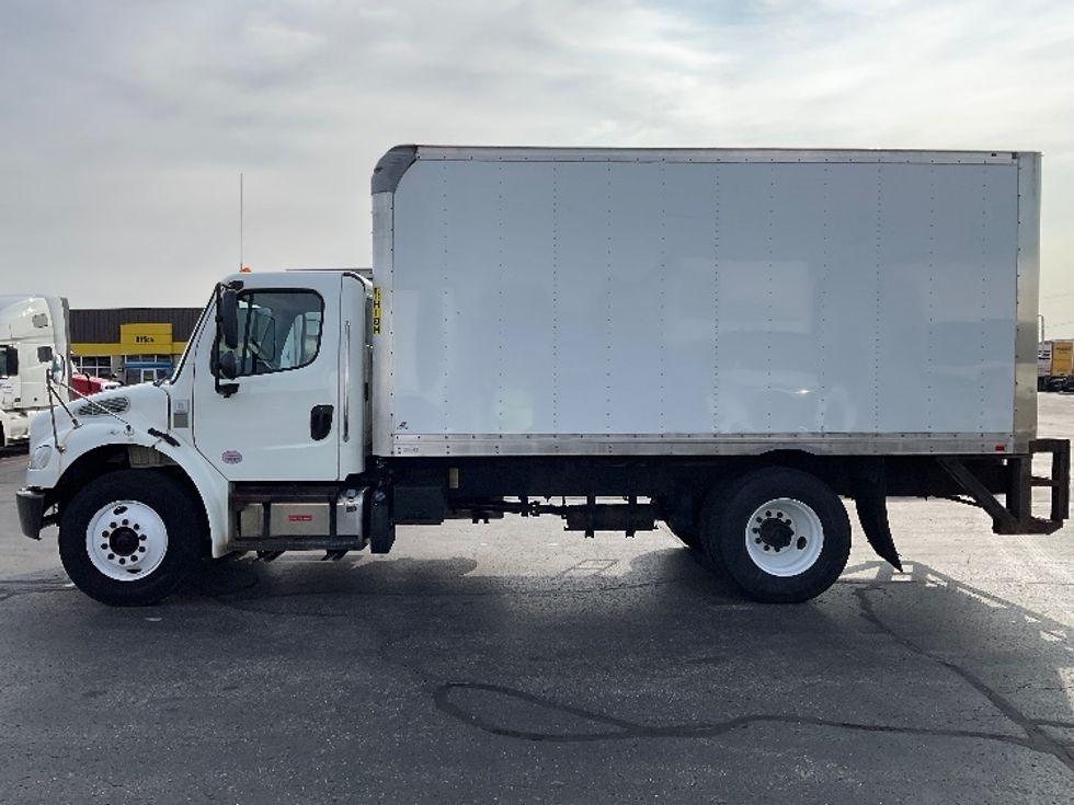 2019 Freightliner M2 106 Medium Duty photo 4