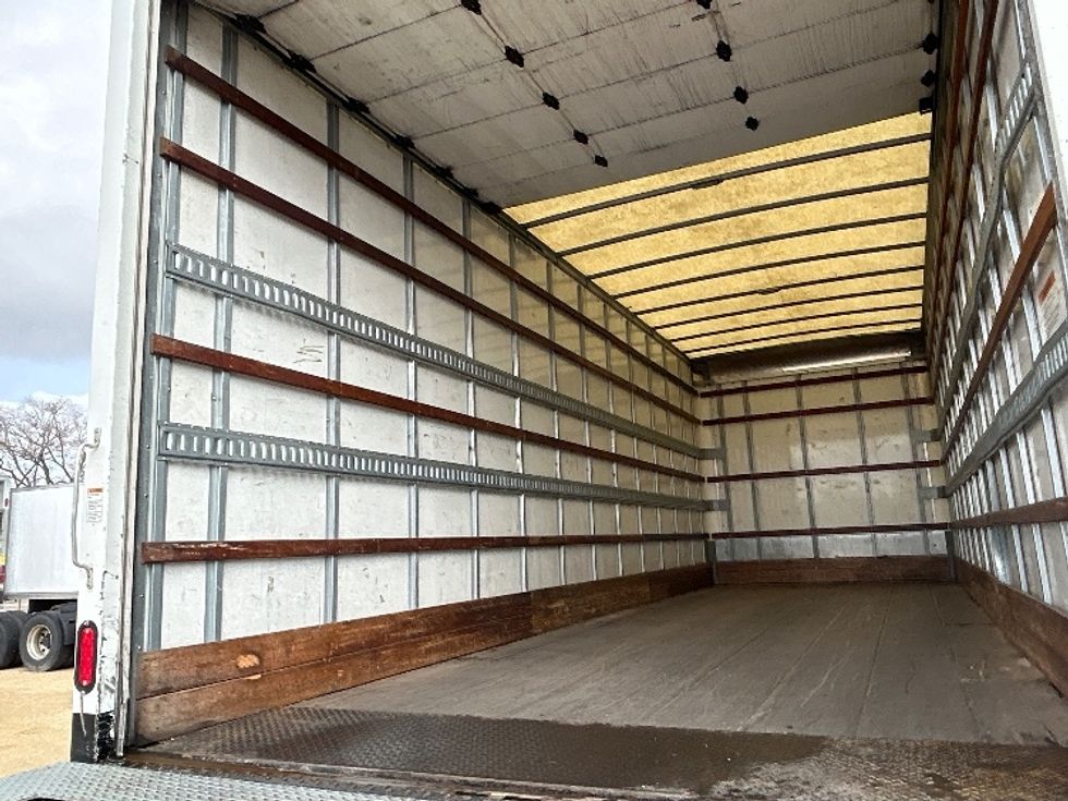 Medium Duty Box Truck-Light and Medium Duty Trucks-Freightliner-2019-M2-Milwaukee-WI-253,850\n\t\tmiles-$ 33,500 - Image 11