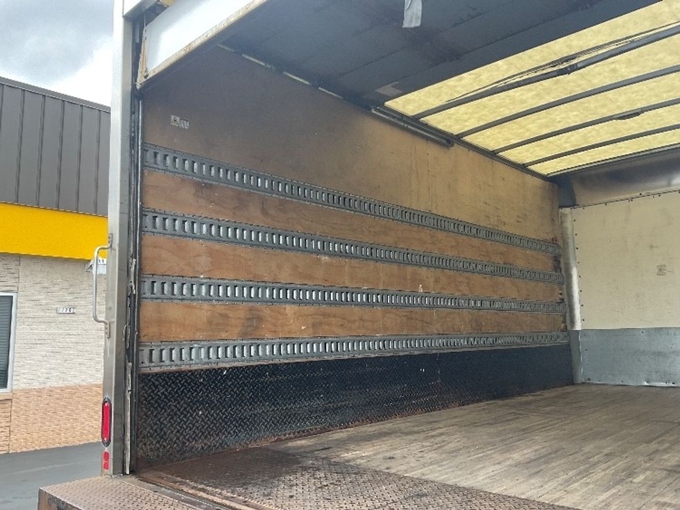 Medium Duty Box Truck-Light and Medium Duty Trucks-Freightliner-2019-M2-Milwaukee-WI-258,358\n\t\tmiles-$ 27,500 - Image 11