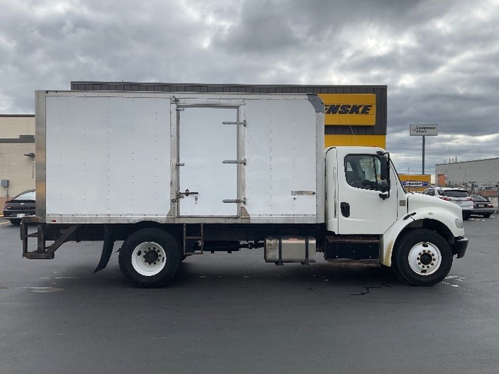 Medium Duty Box Truck-Light and Medium Duty Trucks-Freightliner-2019-M2-Milwaukee-WI-258,358\n\t\tmiles-$ 27,500 - Image 15