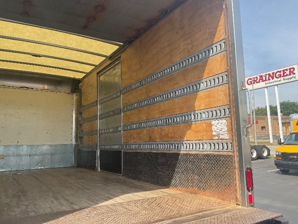 Medium Duty Box Truck-Light and Medium Duty Trucks-Freightliner-2019-M2-Milwaukee-WI-273,841\n\t\tmiles-$ 25,500 - Image 12