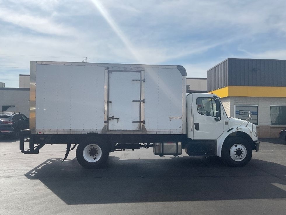 Medium Duty Box Truck-Light and Medium Duty Trucks-Freightliner-2019-M2-Milwaukee-WI-273,841\n\t\tmiles-$ 25,500 - Image 15