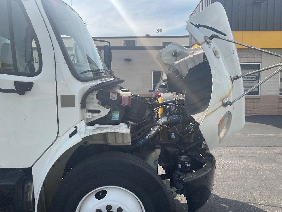 Medium Duty Box Truck-Light and Medium Duty Trucks-Freightliner-2019-M2-Milwaukee-WI-273,841\n\t\tmiles-$ 25,500 - Image 23