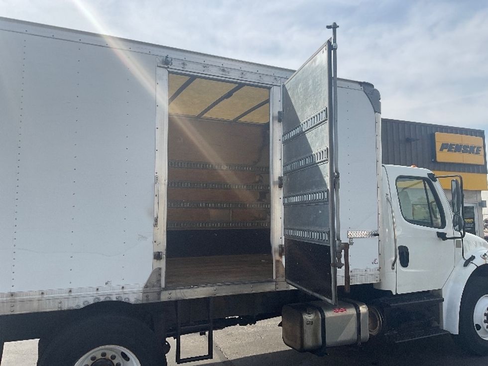 Medium Duty Box Truck-Light and Medium Duty Trucks-Freightliner-2019-M2-Milwaukee-WI-273,841\n\t\tmiles-$ 25,500 - Image 26
