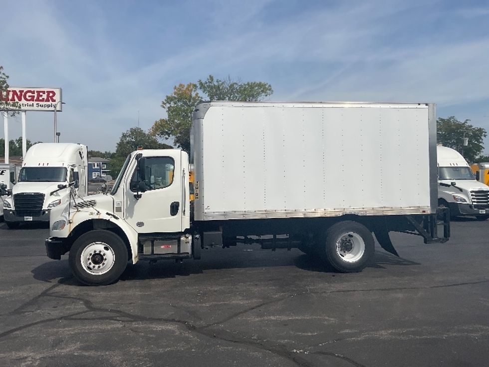 Medium Duty Box Truck-Light and Medium Duty Trucks-Freightliner-2019-M2-Milwaukee-WI-273,841\n\t\tmiles-$ 25,500 - Image 4