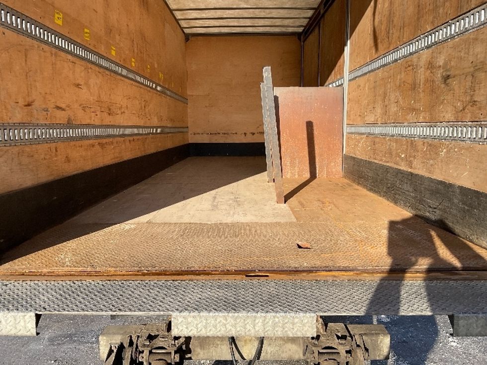 Medium Duty Box Truck-Light and Medium Duty Trucks-Freightliner-2019-M2-Milwaukee-WI-291,003\n\t\tmiles-$ 29,250 - Image 10