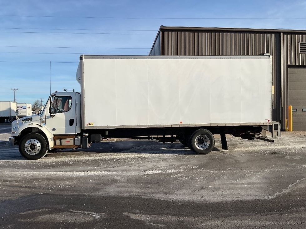 Medium Duty Box Truck-Light and Medium Duty Trucks-Freightliner-2019-M2-Milwaukee-WI-291,003\n\t\tmiles-$ 29,250 - Image 4