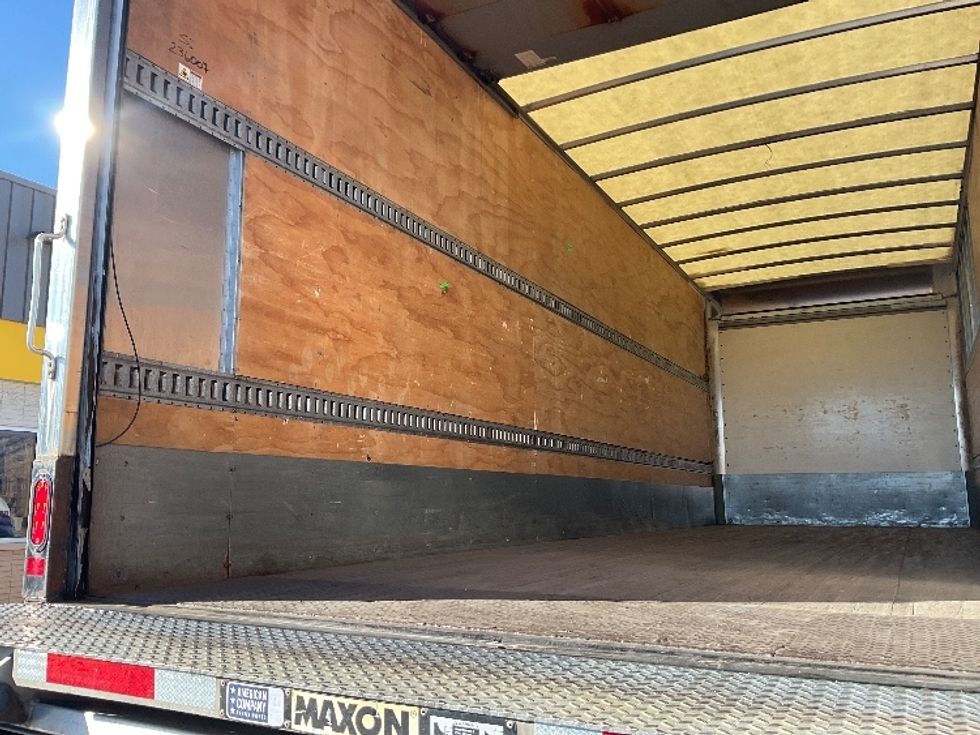 Medium Duty Box Truck-Light and Medium Duty Trucks-Freightliner-2019-M2-Milwaukee-WI-315,337\n\t\tmiles-$ 27,250 - Image 11