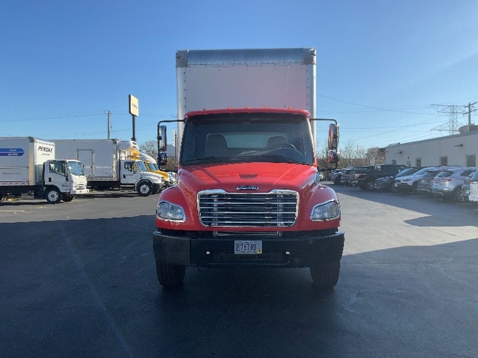 Medium Duty Box Truck-Light and Medium Duty Trucks-Freightliner-2019-M2-Milwaukee-WI-315,337\n\t\tmiles-$ 27,250 - Image 2