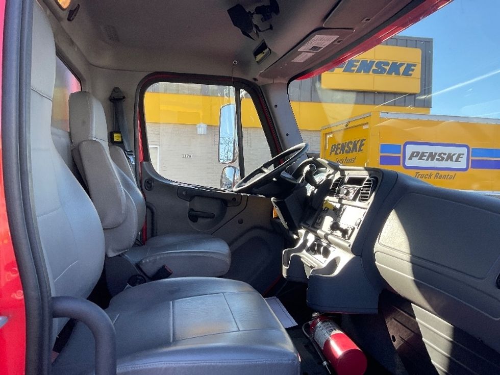 Medium Duty Box Truck-Light and Medium Duty Trucks-Freightliner-2019-M2-Milwaukee-WI-315,337\n\t\tmiles-$ 27,250 - Image 22