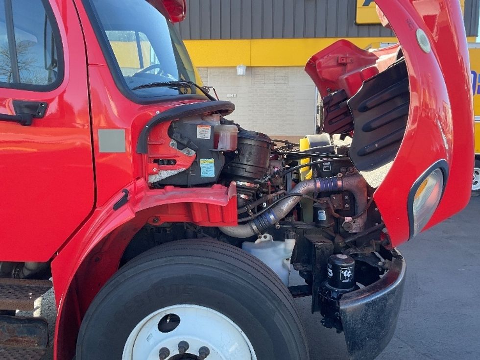 Medium Duty Box Truck-Light and Medium Duty Trucks-Freightliner-2019-M2-Milwaukee-WI-315,337\n\t\tmiles-$ 27,250 - Image 23