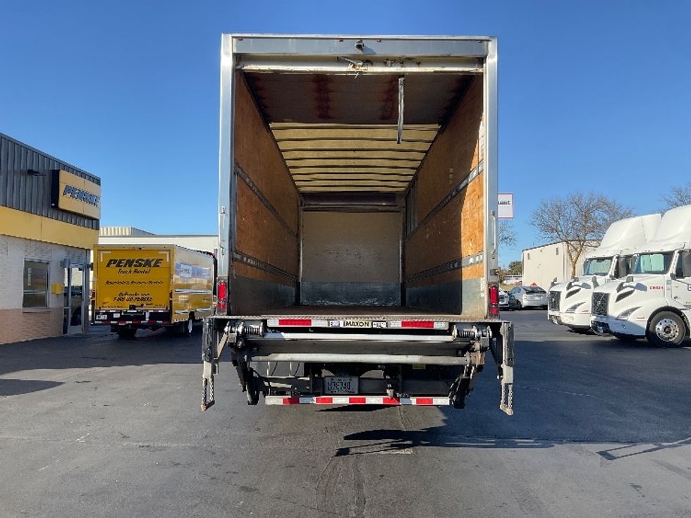 Medium Duty Box Truck-Light and Medium Duty Trucks-Freightliner-2019-M2-Milwaukee-WI-315,337\n\t\tmiles-$ 27,250 - Image 8