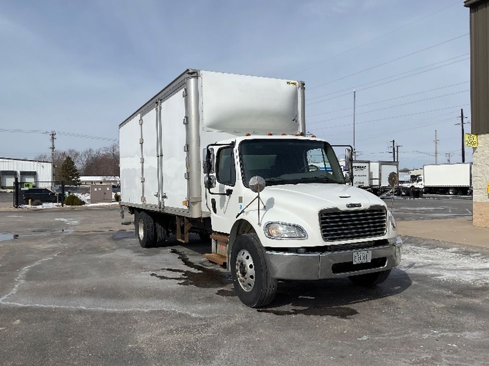 Medium Duty Box Truck-Light and Medium Duty Trucks-Freightliner-2019-M2-Milwaukee-WI-320,190\n\t\tmiles-$ 24,750 - Image 1