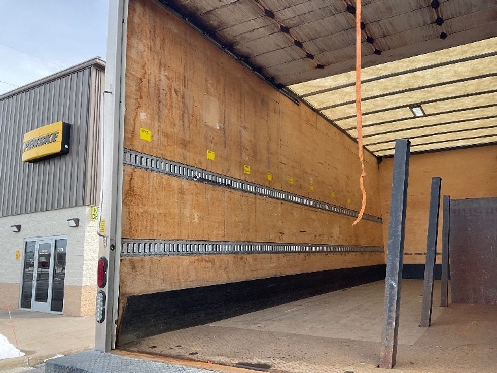 Medium Duty Box Truck-Light and Medium Duty Trucks-Freightliner-2019-M2-Milwaukee-WI-320,190\n\t\tmiles-$ 24,750 - Image 11