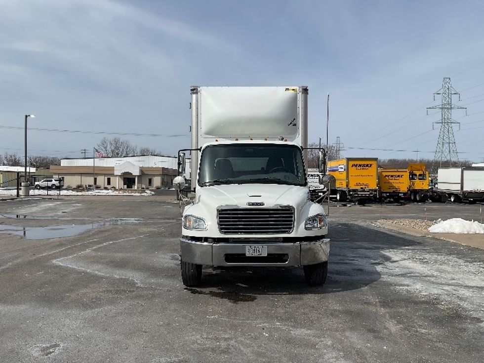 Medium Duty Box Truck-Light and Medium Duty Trucks-Freightliner-2019-M2-Milwaukee-WI-320,190\n\t\tmiles-$ 24,750 - Image 2