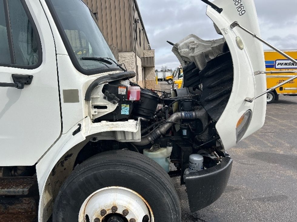 Medium Duty Box Truck-Light and Medium Duty Trucks-Freightliner-2019-M2-Milwaukee-WI-365,310\n\t\tmiles-$ 21,500 - Image 23