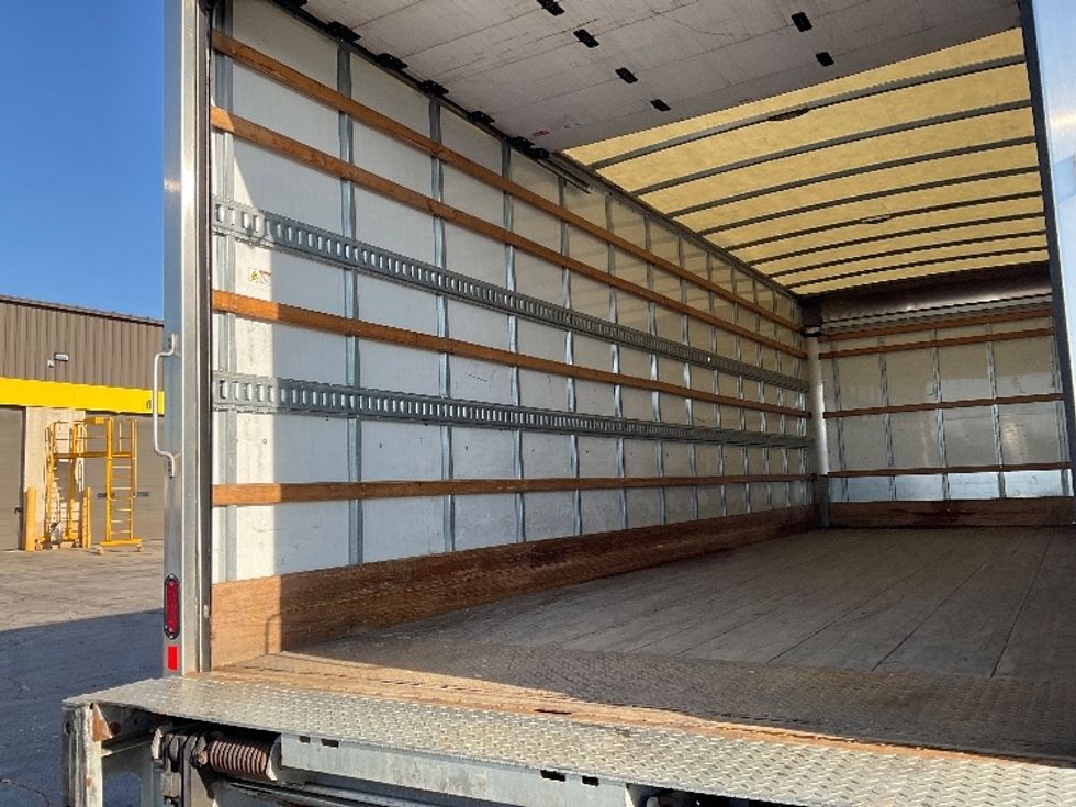 Medium Duty Box Truck-Light and Medium Duty Trucks-Freightliner-2019-M2-Milwaukee-WI-50,466\n\t\tmiles-$ 62,000 - Image 11