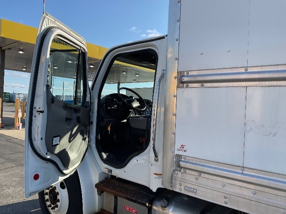 Medium Duty Box Truck-Light and Medium Duty Trucks-Freightliner-2019-M2-Milwaukee-WI-50,466\n\t\tmiles-$ 62,000 - Image 16