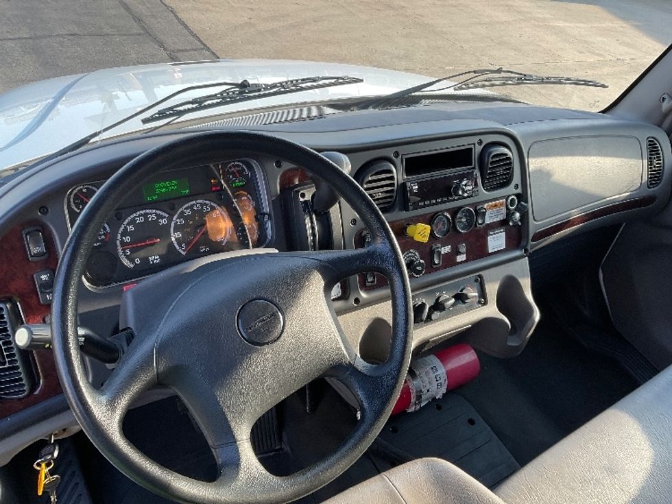 Medium Duty Box Truck-Light and Medium Duty Trucks-Freightliner-2019-M2-Milwaukee-WI-50,466\n\t\tmiles-$ 62,000 - Image 18