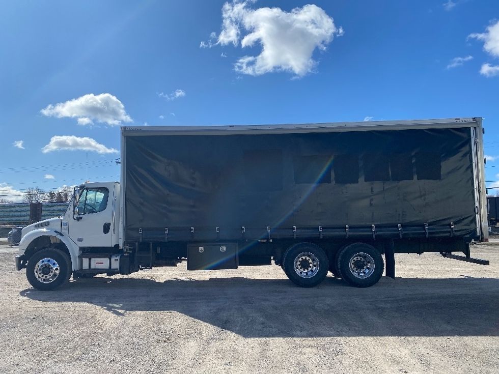 Medium Duty Box Truck-Light and Medium Duty Trucks-Freightliner-2019-M2-Minoa-NY-190,882\n\t\tmiles-$ 52,250 - Image 4