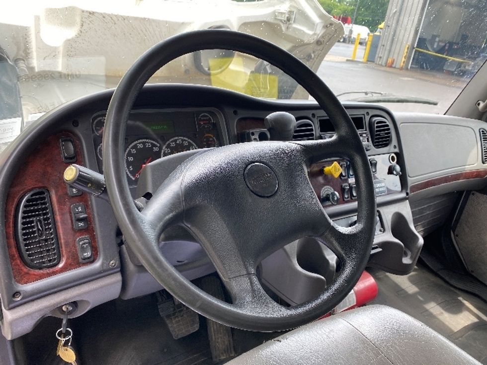 Medium Duty Box Truck-Light and Medium Duty Trucks-Freightliner-2019-M2-Minoa-NY-206,233\n\t\tmiles-$ 30,750 - Image 17