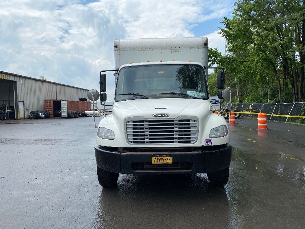 Medium Duty Box Truck-Light and Medium Duty Trucks-Freightliner-2019-M2-Minoa-NY-206,233\n\t\tmiles-$ 30,750 - Image 2
