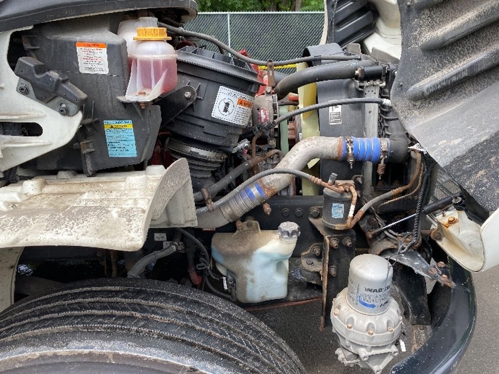 Medium Duty Box Truck-Light and Medium Duty Trucks-Freightliner-2019-M2-Minoa-NY-206,233\n\t\tmiles-$ 30,750 - Image 23