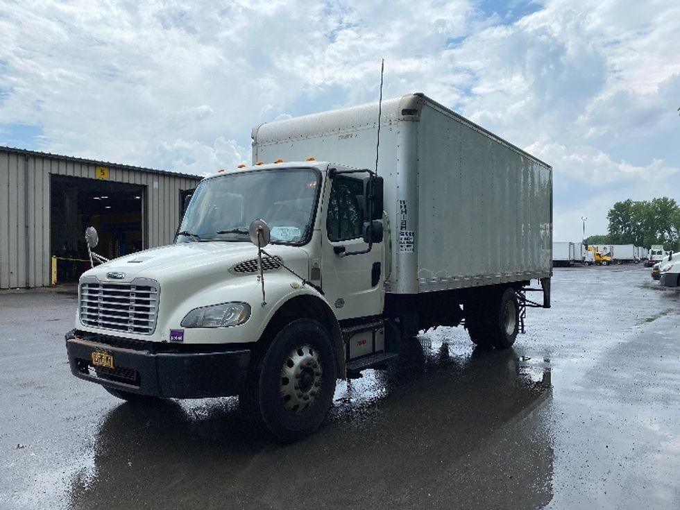 Medium Duty Box Truck-Light and Medium Duty Trucks-Freightliner-2019-M2-Minoa-NY-206,233\n\t\tmiles-$ 30,750 - Image 3