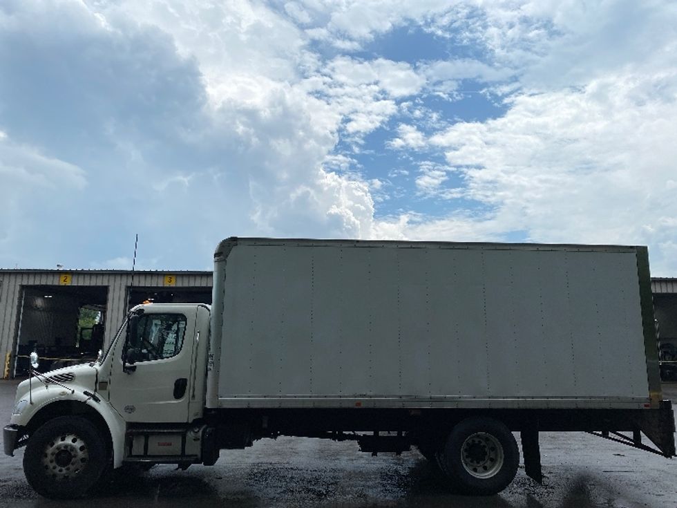 Medium Duty Box Truck-Light and Medium Duty Trucks-Freightliner-2019-M2-Minoa-NY-206,233\n\t\tmiles-$ 30,750 - Image 4