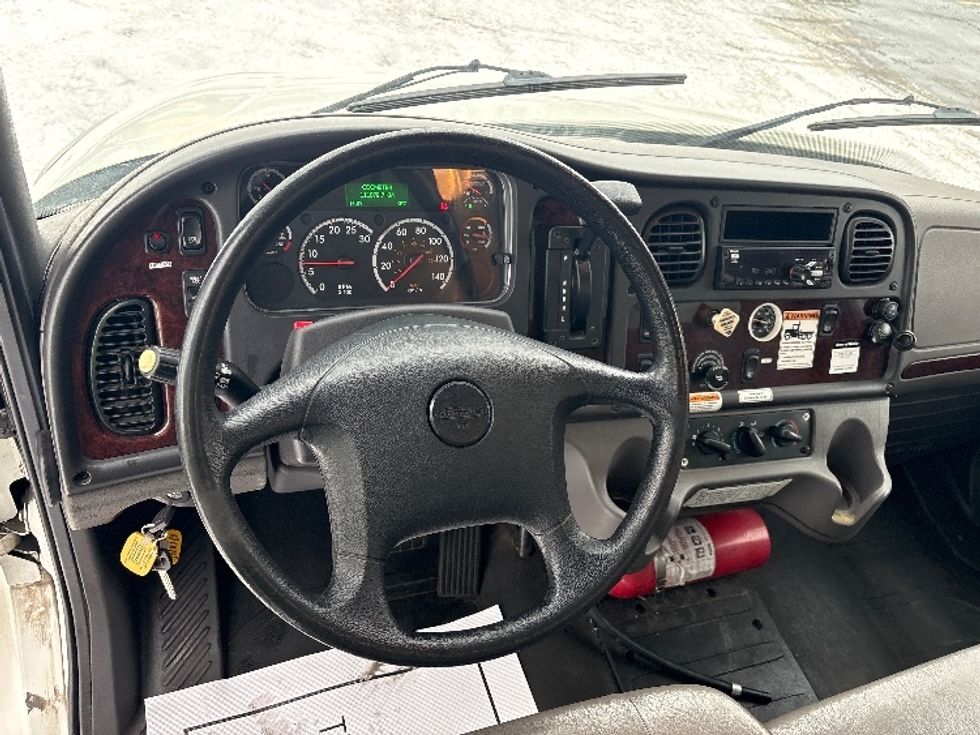 Medium Duty Box Truck-Light and Medium Duty Trucks-Freightliner-2019-M2-Mississauga-ON-111,193\n\t\tkm-$ 79,500 - Image 18