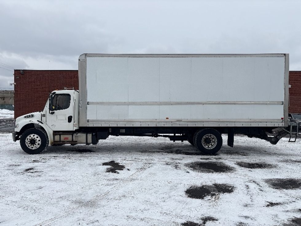 Medium Duty Box Truck-Light and Medium Duty Trucks-Freightliner-2019-M2-Mississauga-ON-111,193\n\t\tkm-$ 79,500 - Image 4