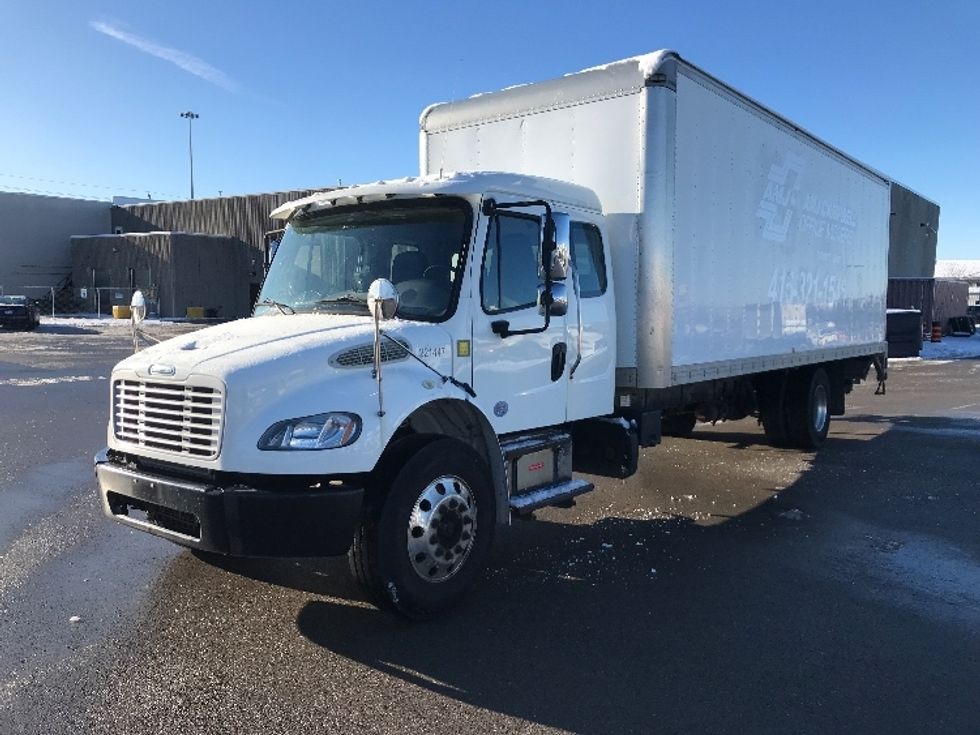 Medium Duty Box Truck-Light and Medium Duty Trucks-Freightliner-2019-M2-Mississauga-ON-164,469\n\t\tkm-$ 81,500 - Image 3