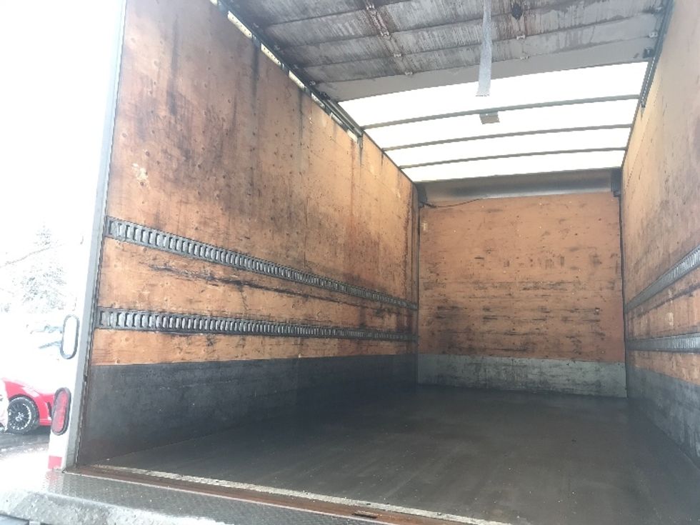 Medium Duty Box Truck-Light and Medium Duty Trucks-Freightliner-2019-M2-Mississauga-ON-184,098\n\t\tkm-$ 63,750 - Image 11