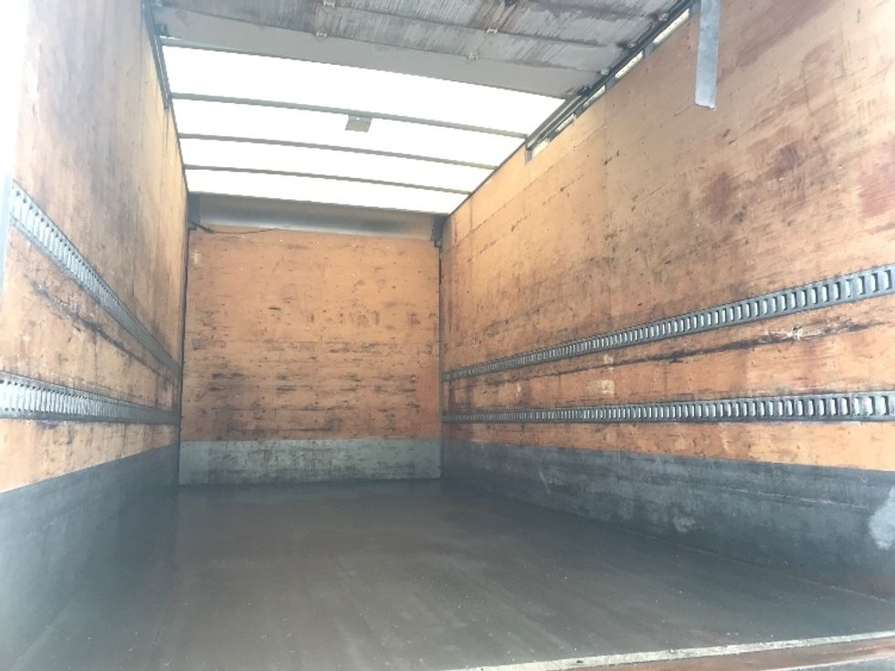 Medium Duty Box Truck-Light and Medium Duty Trucks-Freightliner-2019-M2-Mississauga-ON-184,098\n\t\tkm-$ 63,750 - Image 12