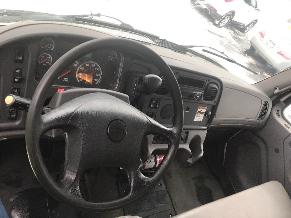 Medium Duty Box Truck-Light and Medium Duty Trucks-Freightliner-2019-M2-Mississauga-ON-184,098\n\t\tkm-$ 63,750 - Image 17