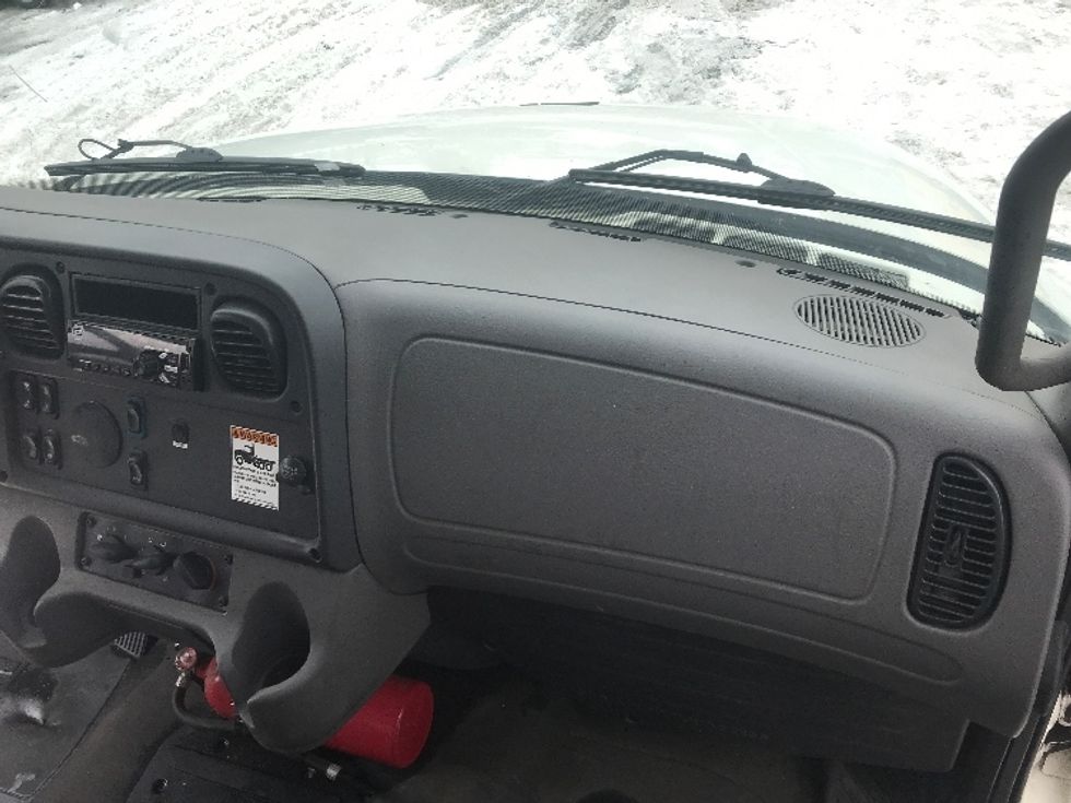 Medium Duty Box Truck-Light and Medium Duty Trucks-Freightliner-2019-M2-Mississauga-ON-184,098\n\t\tkm-$ 63,750 - Image 21