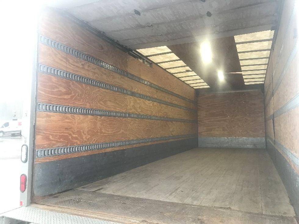 Medium Duty Box Truck-Light and Medium Duty Trucks-Freightliner-2019-M2-Mississauga-ON-188,053\n\t\tkm-$ 71,250 - Image 11