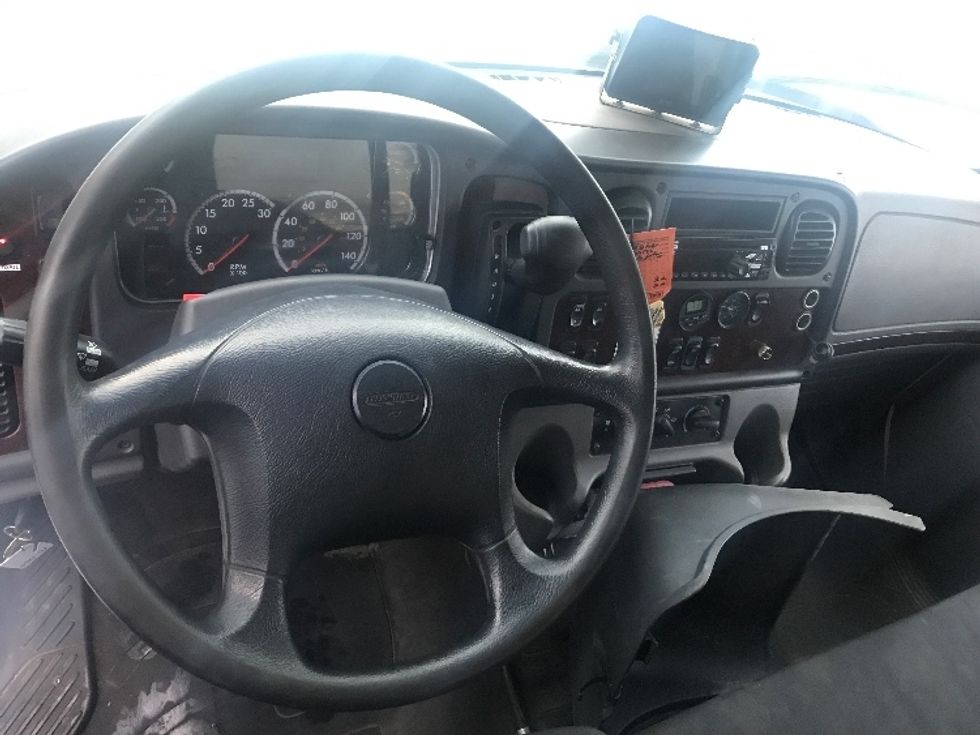 Medium Duty Box Truck-Light and Medium Duty Trucks-Freightliner-2019-M2-Mississauga-ON-188,053\n\t\tkm-$ 71,250 - Image 17