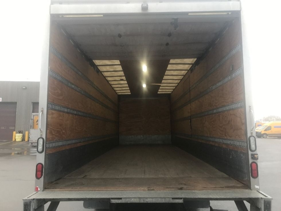 Medium Duty Box Truck-Light and Medium Duty Trucks-Freightliner-2019-M2-Mississauga-ON-188,053\n\t\tkm-$ 71,250 - Image 8